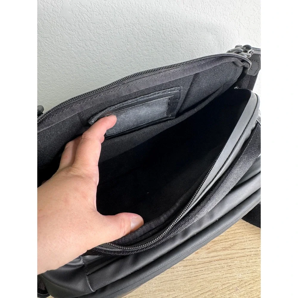 Wairworthy Black Stealth Solo Flight Bag Pilot Carry On Headset Pocket Hardsided